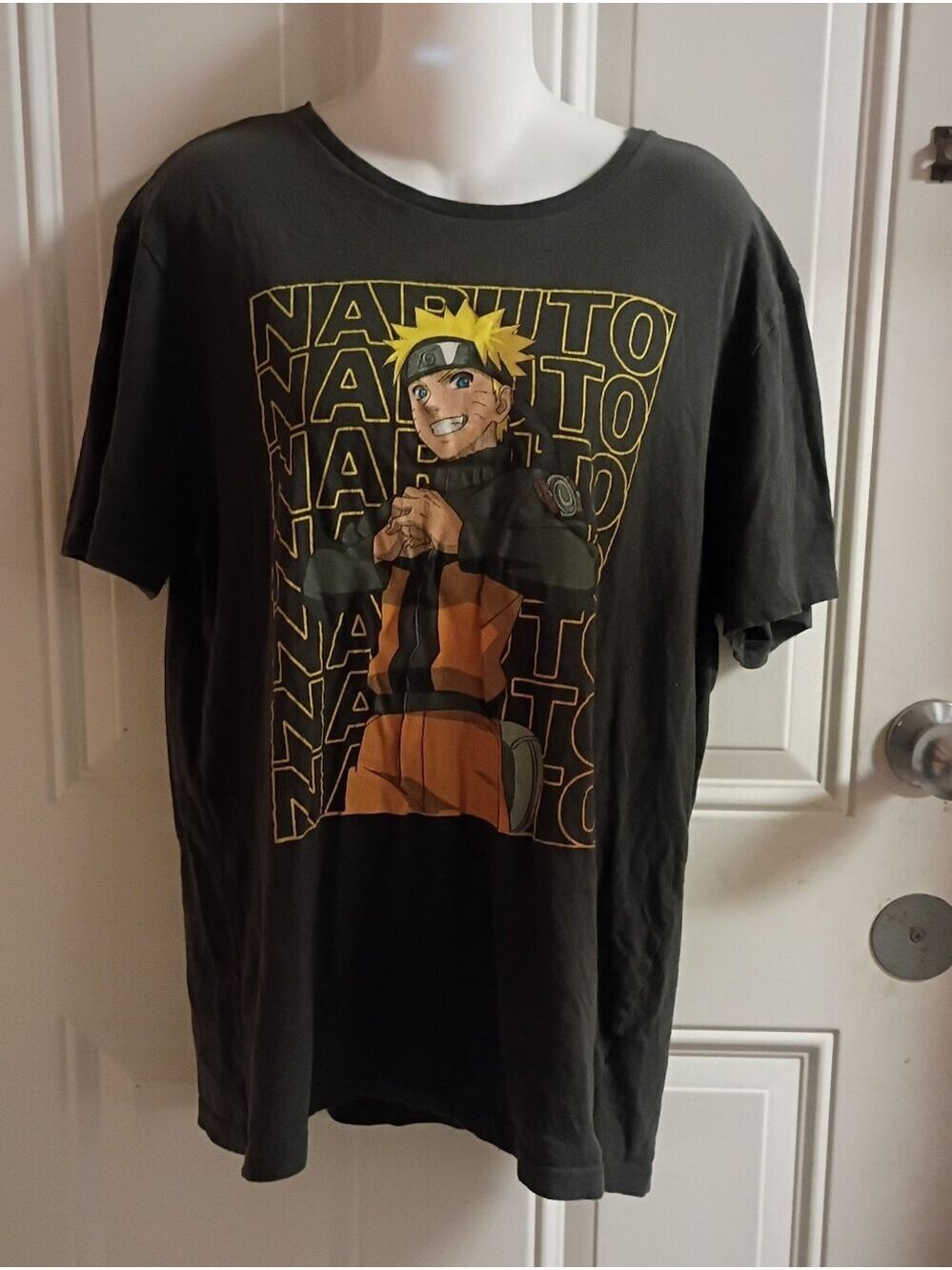Old Navy Black Naruto Graphic Tee Size Large